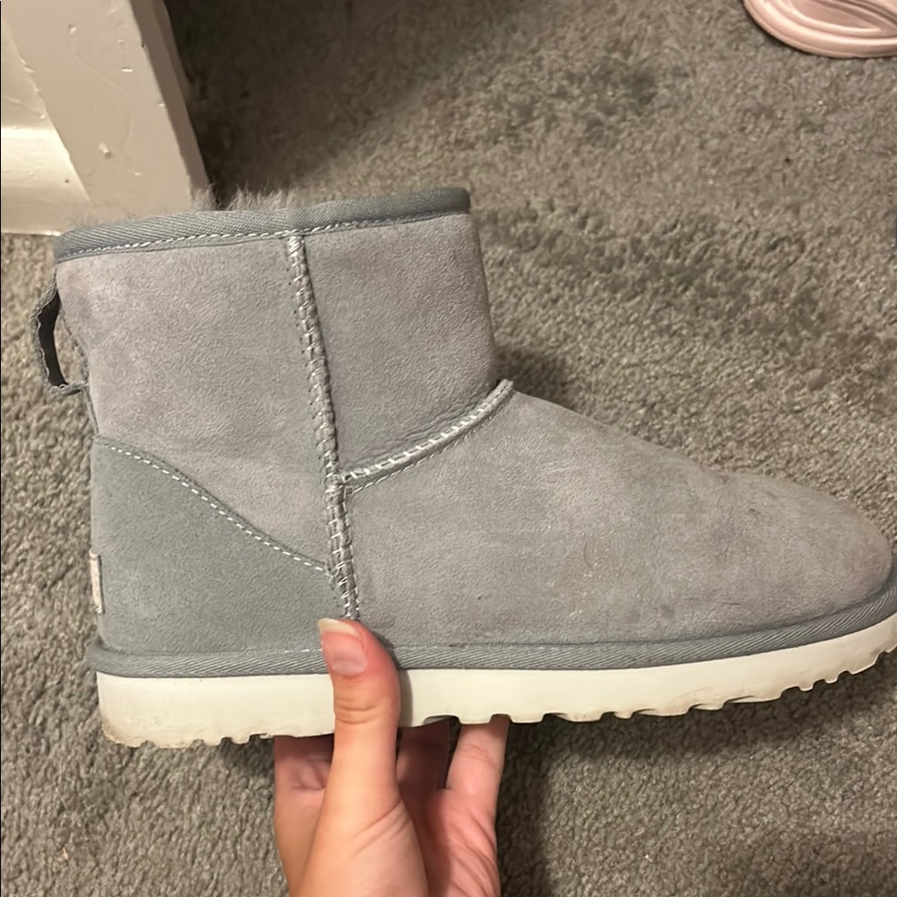 Mini Uggs - image 2